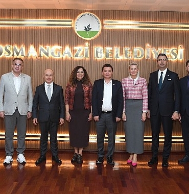 baskan-aydin-belediye-baskanlarini-agirladi.jpg