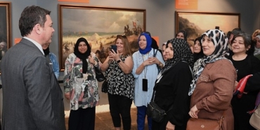 baskan-aydin-fetih-muzesini-gezen-osmangazili-kadinlar-ile-bir-araya-geldi.jpg