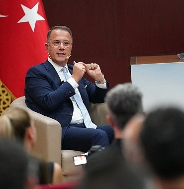 baskan-caliktan-sosyal-belediyecilik-vurgusu.jpg