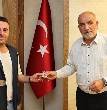 baskan-ibrahim-sandikcidan-kahraman-zabitalara-odul.jpg