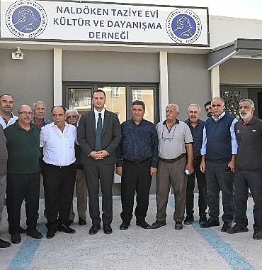 baskan-omer-eski-naldoken-sakinleriyle-bulustu.jpg