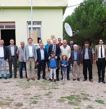 baskan-taban-kirsal-mahallelerde-vatandaslarla-bulusuyor.jpg