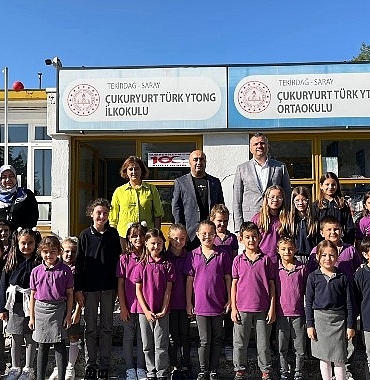 baskan-tasyasandan-minik-ogrencilere-kirtasiye-seti.jpg