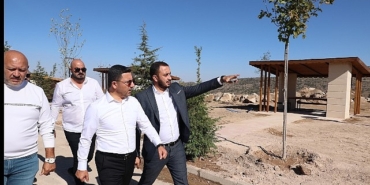 belediye-baskani-ari-calisma-alanlarinda-incelemelerde-bulundu.jpg