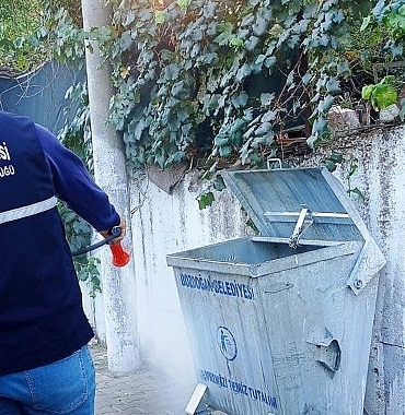 bozdogan-belediyesinden-cop-konteyneri-temizligi-calismalari-devam-ediyor.jpg