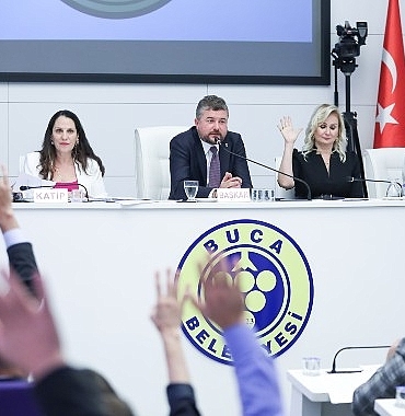 buca-belediye-baskani-duman-belediye-lokantamiz-bu-derin-yoksullukta-vatandaslarimiza-sicacik-bir-destek-oldu.jpg