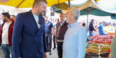 buca-belediye-baskani-gorkem-duman-pazarcilarla-kahvaltida-bulustu.jpg