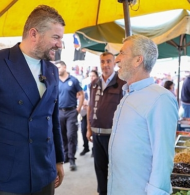 buca-belediye-baskani-gorkem-duman-pazarcilarla-kahvaltida-bulustu.jpg