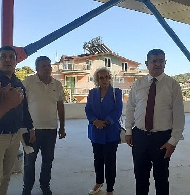 chp-antalya-milletvekili-cavit-ari-goynuk-pazarini-inceledi.jpg