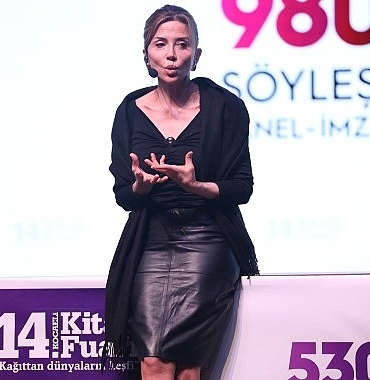 dr-aysegul-coruhlu-uzun-ve-saglikli-yasamak-mumkun.jpg