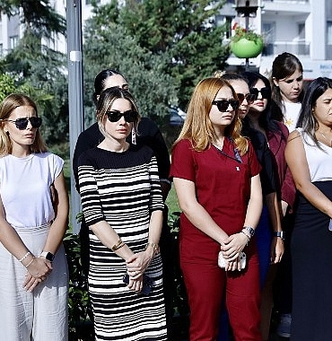 dunya-kiz-cocuklari-gununde-anlamli-etkinlik.jpg