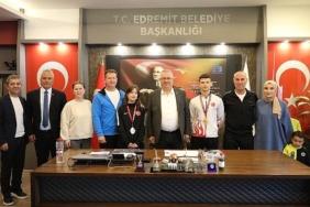 edremit-belediyesi-sporculari-turkiye-sampiyonu-oldu.jpg