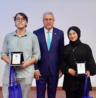ege-universitesinde-yeni-egitim-yili-oryantasyon-programiyla-basladi.jpg