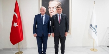 fransa-ile-izmir-arasinda-dostluk-koprusu.jpg