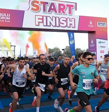 ibb-spor-istanbulun-duzenledigi-istanbulu-kosuyorum-avrupa-etabi-nedeniyle-pazar-gunu-tarihi-yarimadada-bazi-yollar-trafige-kapatilacak.jpg