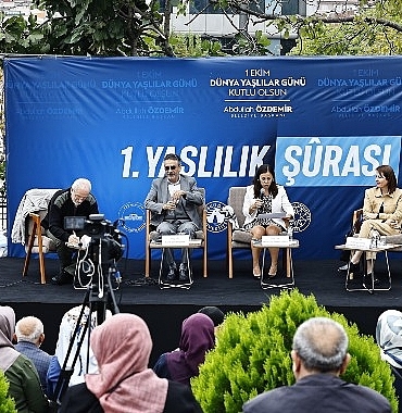 iki-nesil-yaslilik-surasinda-bir-araya-geldi.jpg