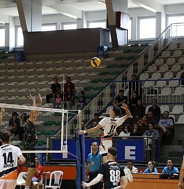 inegol-belediyespor-golcuk-belediyeyi-konuk-ediyor.jpg