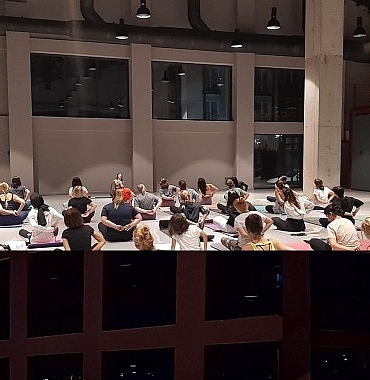 kadinlar-hem-spor-yapiyor-hem-sosyallesiyor.jpg