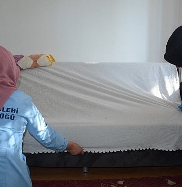 kahramankazan-belediyesi-yasli-ve-ozel-gereksinimli-bireylerin-yasam-standartlarini-kolaylastirmak-amaciyla-kapsamli-bir-hizmet-sunmaya-devam-ediyor.jpg