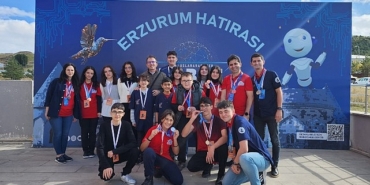 kapsul-teknoloji-platformunun-destekledigi-takimlar-16-meb-robotik-yarismasindan-5-odulle-dondu.jpg