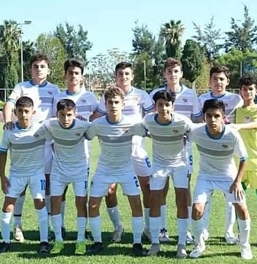 kemer-belediye-altyapi-takimlarindan-3-macta-6-puan.jpg