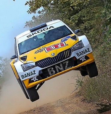kocaeli-rallisini-banaz-ahiskali-ekibi-kazandi.jpg