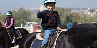 kocaelide-20-bin-cocuk-binicilik-sporuyla-tanisti.jpg