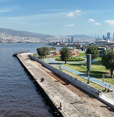 kordonda-deniz-taskinlarini-onlemek-icin-yogun-tempo.jpg