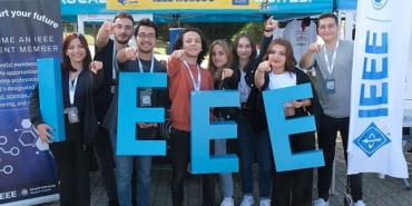 koulu-gencler-gelin-tanis-olalim.jpg