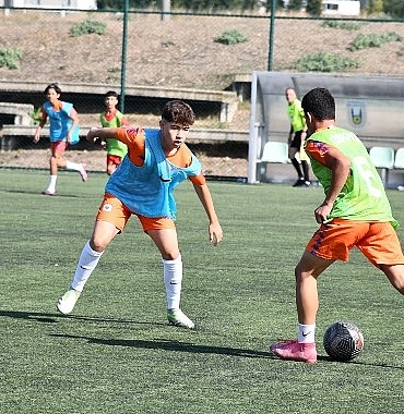 luleburgaz-yildizlari-futbol-akademisinde-milli-takim-secmeleri-yapildi.jpg