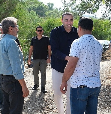 milletvekili-kaya-balikci-esnafiyla-bir-araya-geldi.jpg