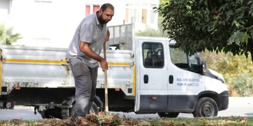 narliderede-parklarda-temizlik-seferberligi-baslatildi.jpg