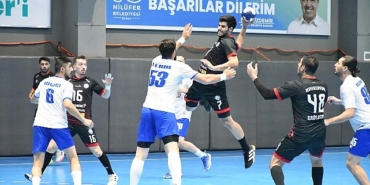 nilufer-belediyespor-zirve-yuruyusunu-surduruyor.jpg