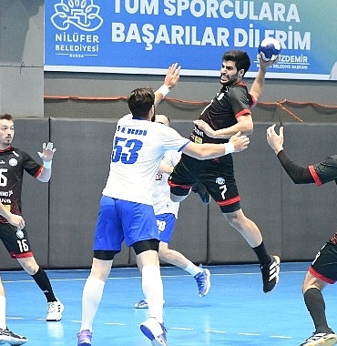 nilufer-belediyespor-zirve-yuruyusunu-surduruyor.jpg