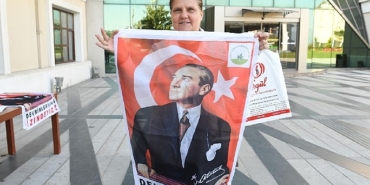 osmangazi-belediyesi-10-bin-ata-posteri-dagitiyor.jpg
