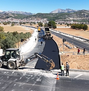 otogar-yolunda-3-kat-sicak-asfalt-calismasi-basladi.jpg