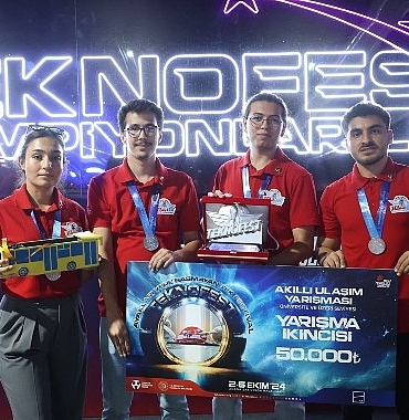 teknofest-adanada-kto-karatay-ruzgari-esti.jpg