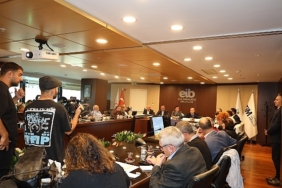 turkiye-200-bin-ton-zeytinyagi-100-bin-ton-sofralik-zeytin-ihracat-hedefiyle-yeni-sezona-girdi.jpg