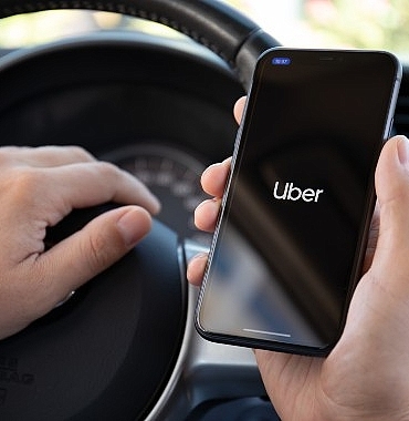 uber-yaz-boyunca-135-farkli-ulkeden-turkiyeye-gelen-turistlere-uber-taksi-ile-hizmet-verdi.jpg
