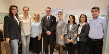 baskan-hasan-mutlu-bu-kez-de-cagri-merkezinde-calisti.jpg