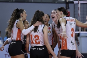 eczacibasi-dynavit-cev-sampiyonlar-liginde-sahne-aliyor.jpg