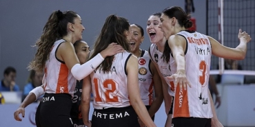 eczacibasi-dynavit-cev-sampiyonlar-liginde-sahne-aliyor.jpg
