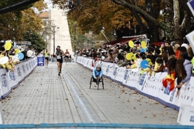 istanbul-maratonuna-bagcilarli-atletler-damgasini-vurdu.jpg