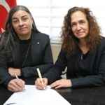 karsiyaka-belediyesinde-toplu-sozlesme-sevinci.jpg
