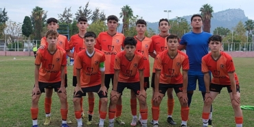 kemer-belediye-spor-u16dan-gollu-galibiyet.jpg
