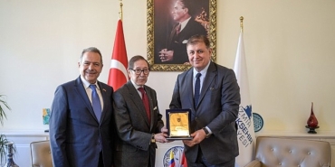 kolombiya-ile-izmir-arasinda-kardeslik-iliskileri-gelisecek.jpg