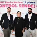 nesfit-pembe-kurdele-ile-meme-sagligi-farkindaligini-artiriyor.jpg