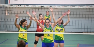 turkiye-veteran-voleybol-turnuvasi-basladi.jpg