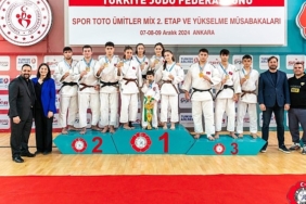 konya-buyuksehir-belediyesporun-judoda-bilegi-bukulmuyor.jpg