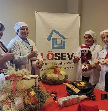 losevin-anneleri-uretiyor-losemili-cocuklar-iyilesiyor-yilbasi-sepetleriyle-umut-olun.jpg